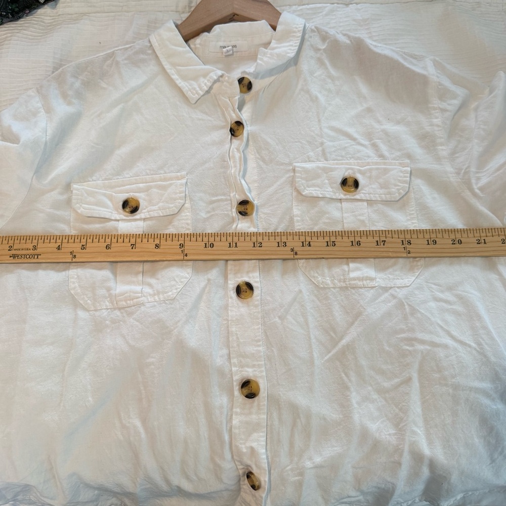 Maurices White Button Down Shirt, Size L, Great Condition - Picture 9 of 9